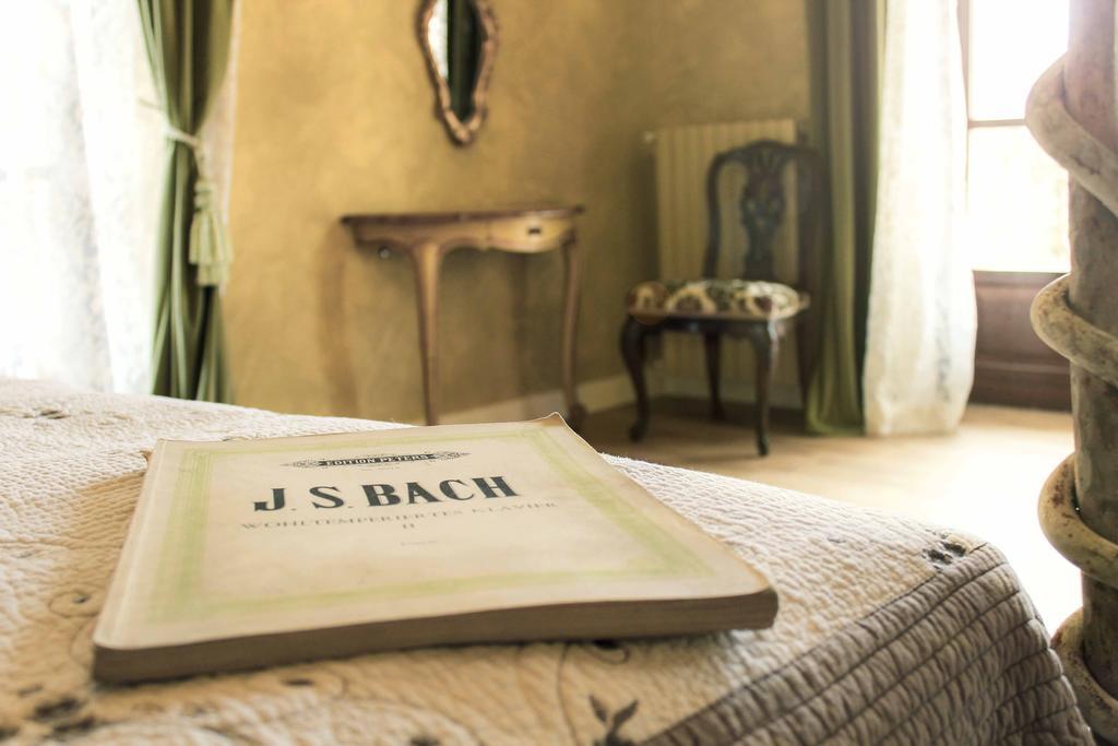 Le Stanze Della Musica Hotel Borgomale Luaran gambar